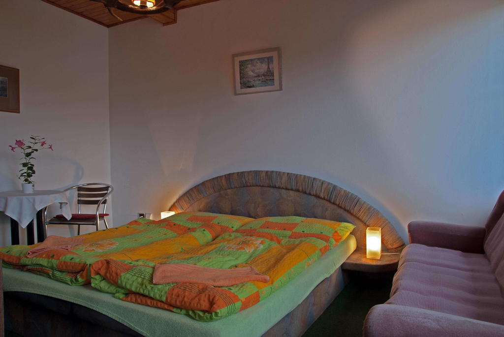 Lovecky Hotel Jivak โลว์เชนิเย ห้อง รูปภาพ