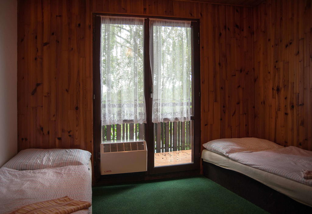 Lovecky Hotel Jivak โลว์เชนิเย ห้อง รูปภาพ